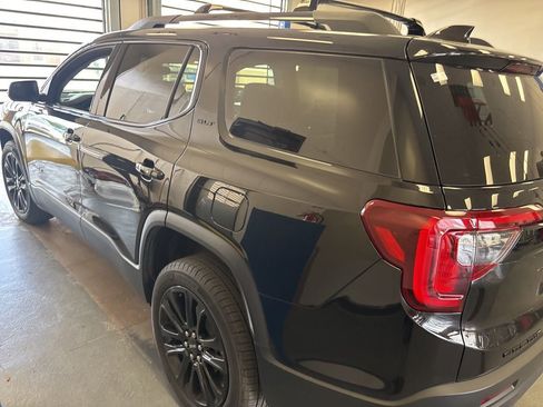 Used 2023 GMC Acadia SLT w/ Elevation Edition FWD image 7