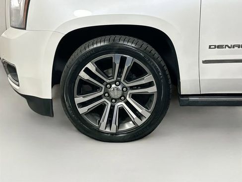 Used 2019 GMC Yukon Denali w/ Denali Ultimate Package image 36
