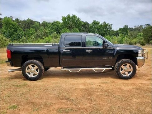 Used 2007 Chevrolet Silverado 2500 LTZ w/ Safety Package AWD/4WD image 16
