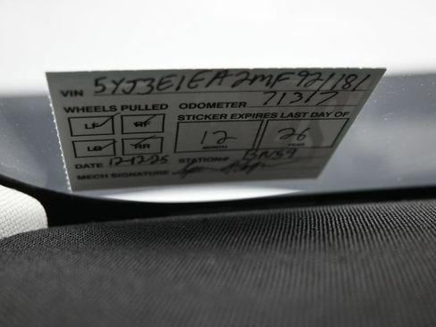 Used 2021 Tesla Model 3 Standard Range Plus image 9