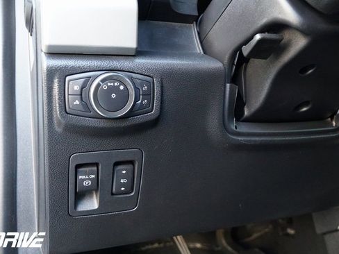 Used 2020 Ford F150 Lariat image 21