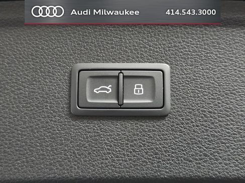 Used 2023 Audi SQ5 Premium Plus w/ Premium Plus Package AWD/4WD image 10