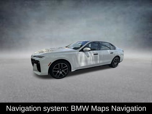 Used 2025 BMW 740i xDrive AWD/4WD image 3