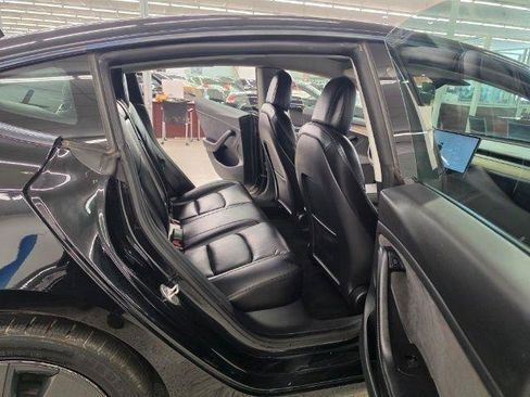 Used 2022 Tesla Model 3 Standard Range RWD image 30
