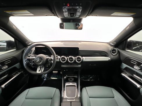 New 2026 Mercedes-Benz GLB 35 AMG 4MATIC image 9