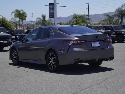 Used 2024 Toyota Camry SE FWD image 6