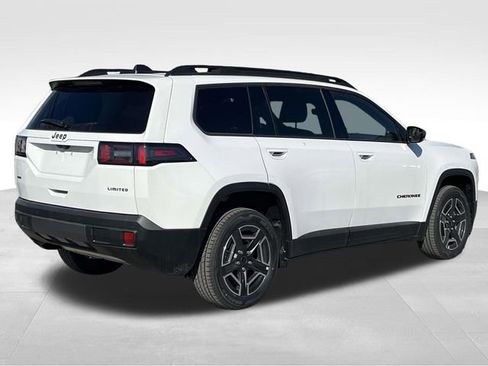 New 2026 Jeep Cherokee Laredo image 7