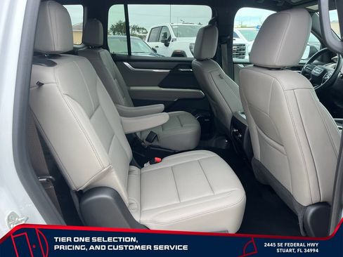 New 2026 GMC Acadia Elevation w/ Black Edition FWD image 19