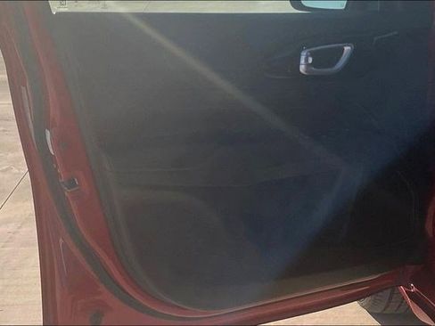 Used 2023 Jeep Compass Limited image 27