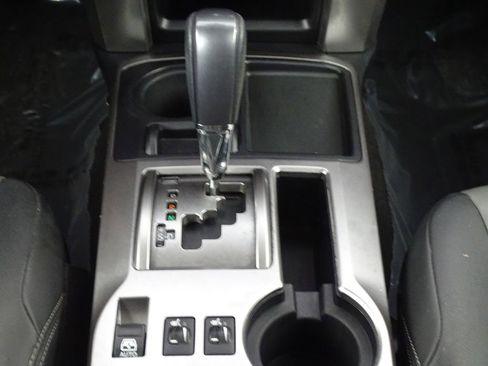 Used 2019 Toyota 4Runner SR5 Premium image 36