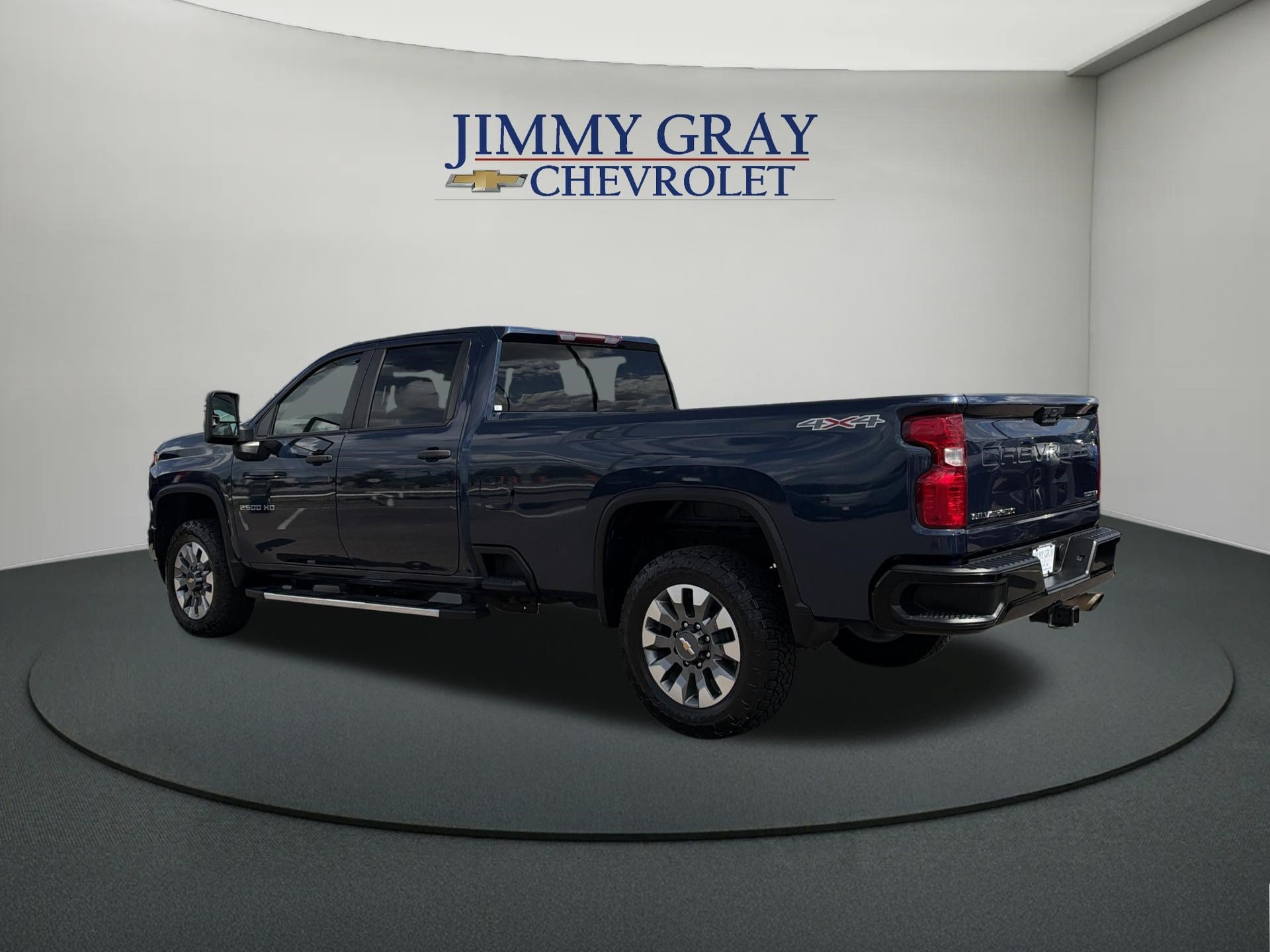 Used 2022 Chevrolet Silverado 2500 Custom w/ Custom Value Package AWD/4WD image 3