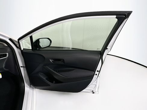 Used 2026 Toyota Corolla LE image 29