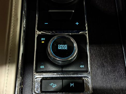 Used 2023 Ford Expedition Max Platinum AWD/4WD image 36