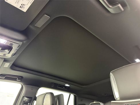 New 2026 GMC Yukon AT4 Ultimate AWD/4WD image 36