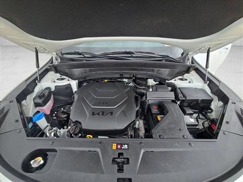 Used 2025 Kia Telluride S FWD image 21