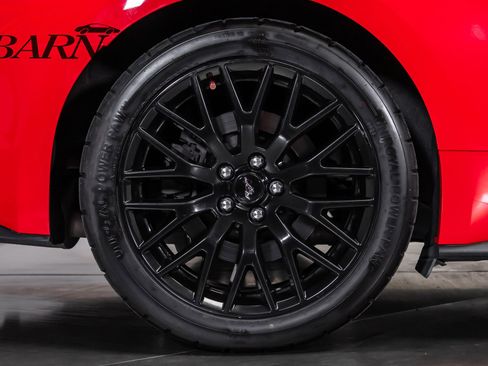 Used 2018 Ford Mustang GT Premium w/ GT Performance Package RWD image 15