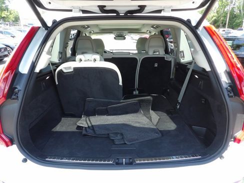 Certified 2025 Volvo XC90 T8 Plus AWD/4WD image 27