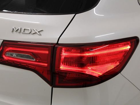 Used 2020 Acura MDX FWD image 11