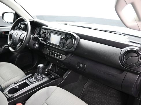 Used 2016 Toyota Tacoma SR w/ SR Convenience Package RWD image 40