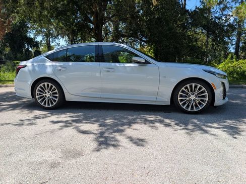 Used 2021 Cadillac CT5 Premium Luxury RWD image 10