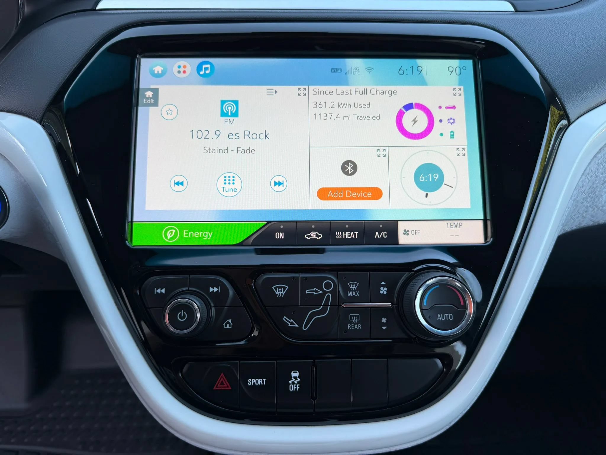 Used 2020 Chevrolet Bolt LT FWD image 25