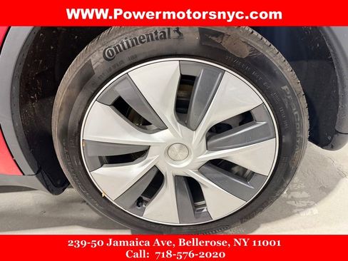 Used 2022 Tesla Model Y Long Range image 28