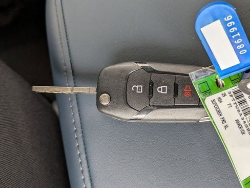 New 2025 Ford Maverick XL image 27