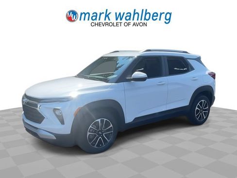Certified 2024 Chevrolet TrailBlazer LT w/ Convenience Package FWD image 4
