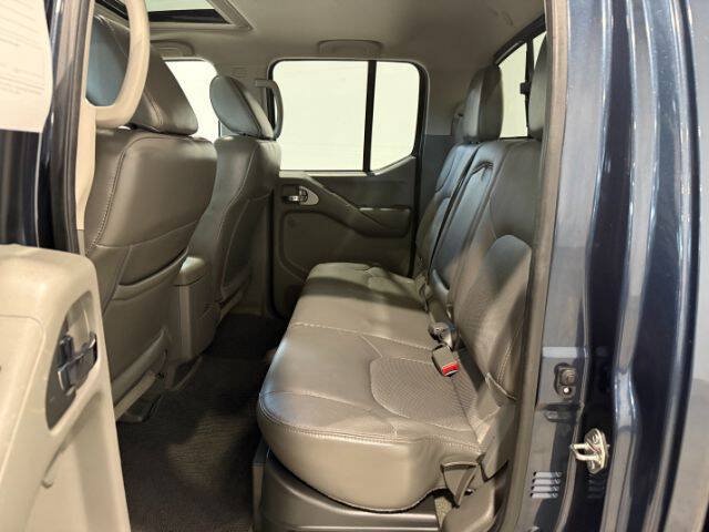 Used 2016 Nissan Frontier SL AWD/4WD image 14