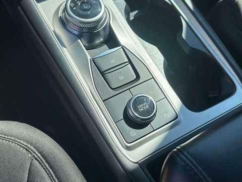 Certified 2022 Ford Explorer XLT w/ Class IV Trailer Tow Package image 33