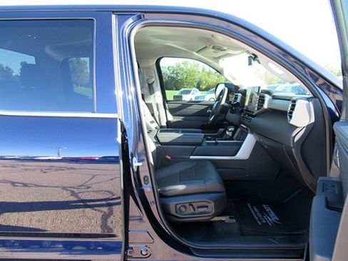 Used 2024 Toyota Tundra Limited image 11