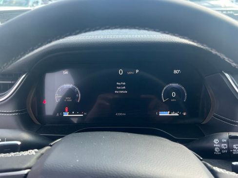 Used 2025 Jeep Grand Cherokee Limited w/ Trailer Tow Package image 23