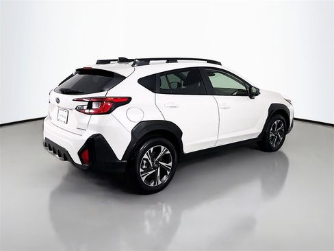 Used 2025 Subaru Crosstrek 2.0i Premium image 9