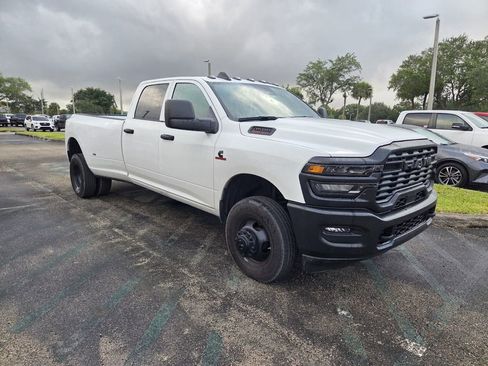 Used 2025 RAM 3500 Tradesman AWD/4WD image 2