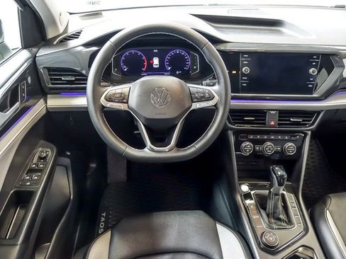 Used 2022 Volkswagen Taos SEL AWD/4WD image 16