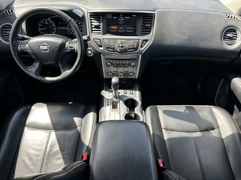 Used 2019 Nissan Pathfinder SL FWD image 14