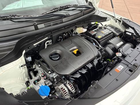 Used 2025 Kia Soul LX image 38