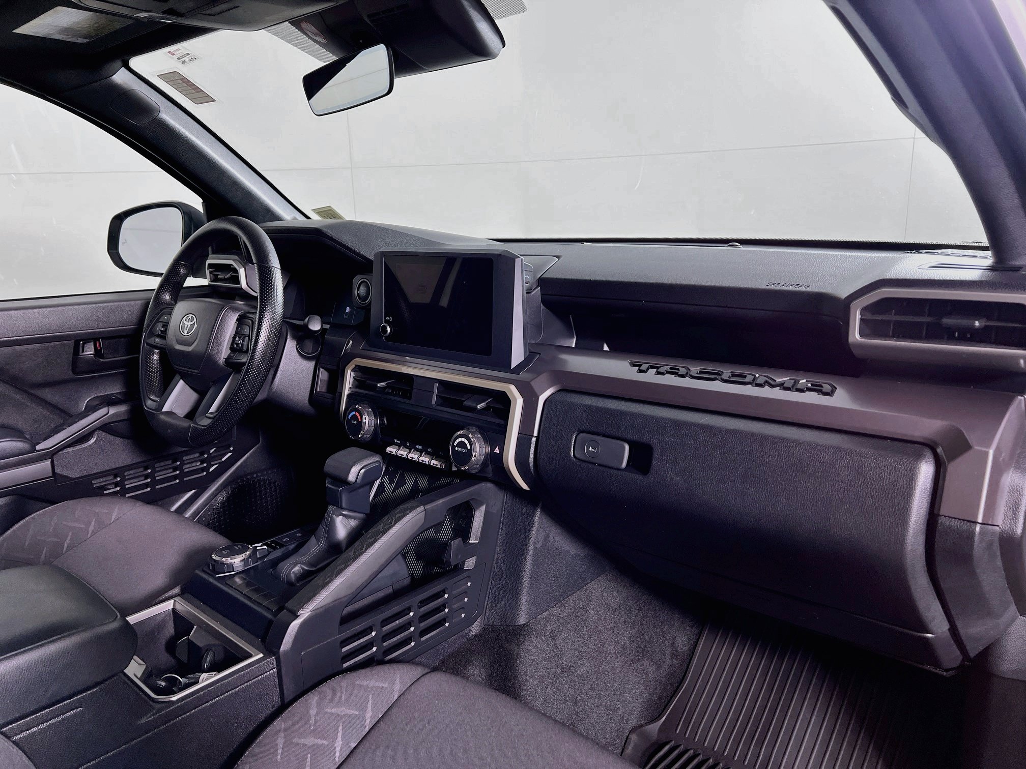 Used 2026 Toyota Tacoma SR5 AWD/4WD image 24