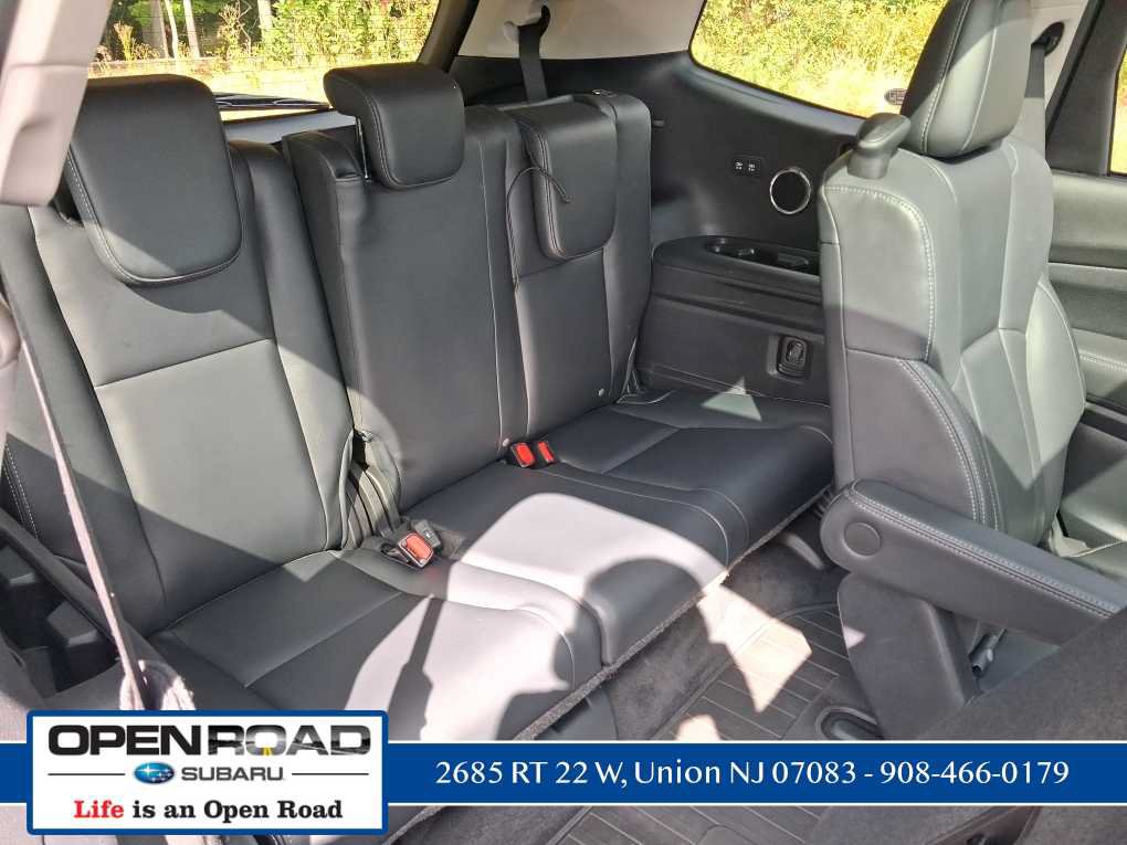 Used 2022 Subaru Ascent Limited w/ Technology Package AWD/4WD image 18