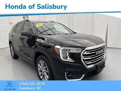 Used 2024 GMC Terrain SLT