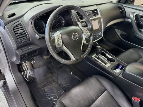 Used 2017 Nissan Altima 2.5 SR image 23