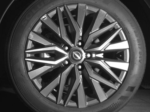Used 2025 Nissan Altima 2.5 SV FWD image 24