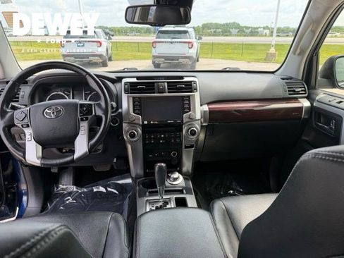 Used 2023 Toyota 4Runner Limited AWD/4WD image 34