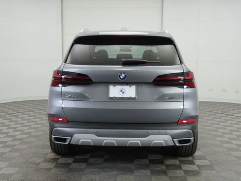 Certified 2025 BMW X5 xDrive40i w/ Parking Assistance Package image 6