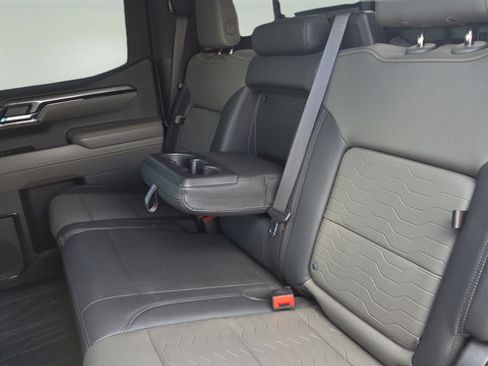 Used 2023 Chevrolet Silverado 1500 ZR2 w/ Technology Package AWD/4WD image 25