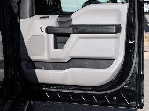 Used 2016 Ford F150 XL w/ Equipment Group 101A Mid image 40