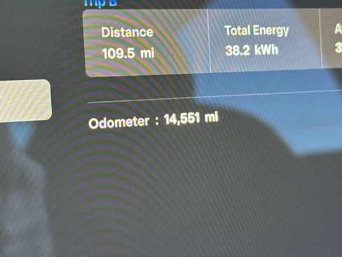 Used 2024 Tesla Model X image 23