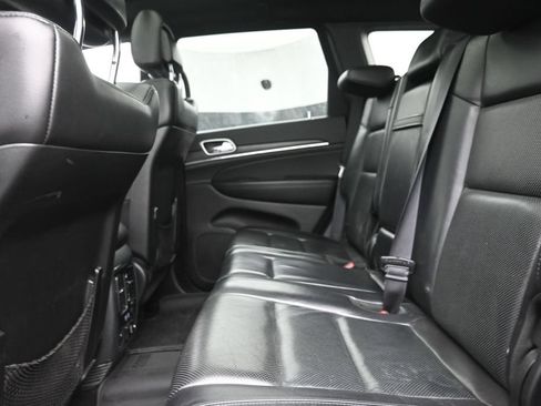 Used 2018 Jeep Grand Cherokee Limited w/ Luxury Group II AWD/4WD image 12