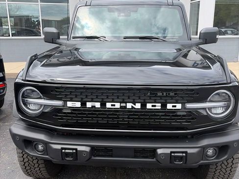 Used 2025 Ford Bronco Badlands AWD/4WD image 8