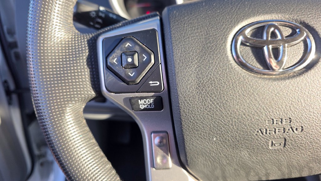Used 2014 Toyota Tacoma 4x4 Double Cab w/ TRD Sport Package image 17